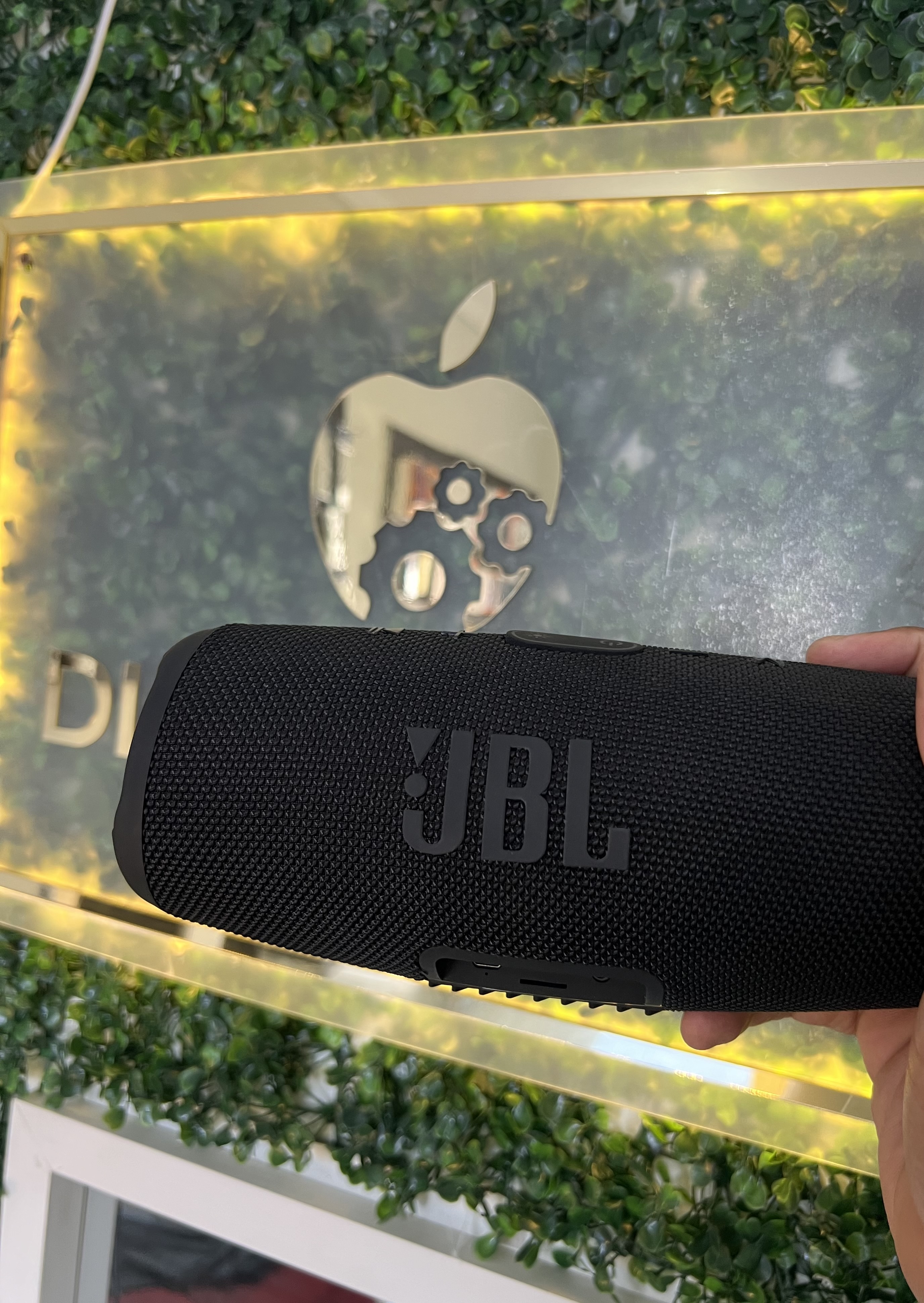 JBL Charge 5